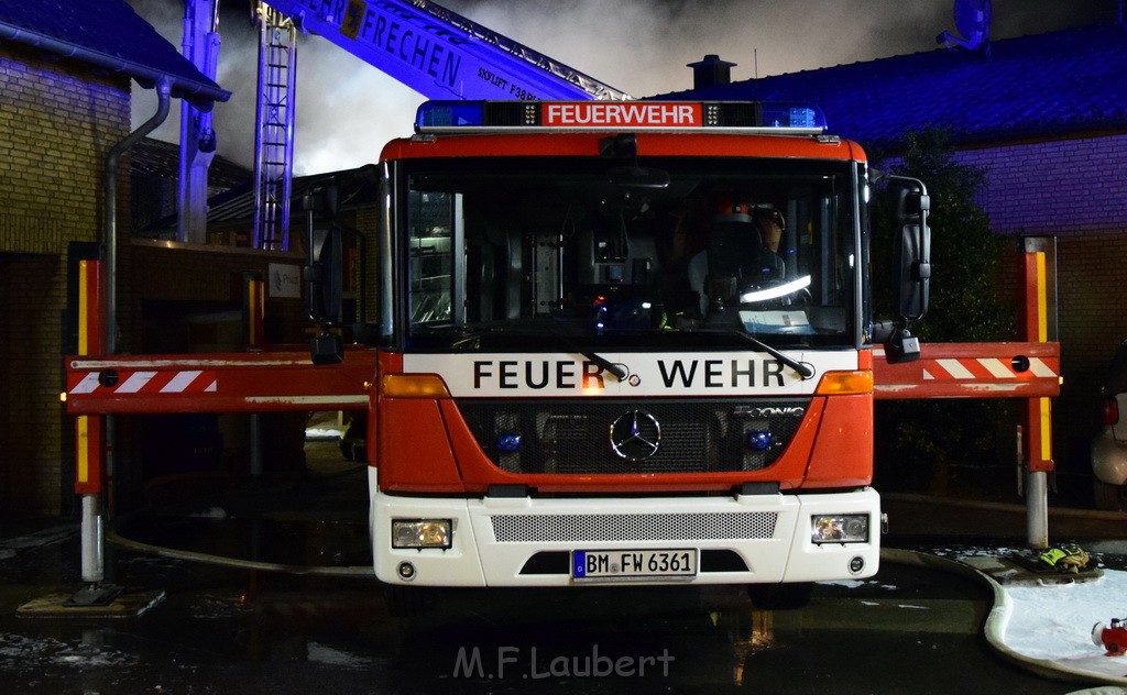 Feuer 4 Pulheim Sinnersdorf Chorbuschstr P185.JPG - Miklos Laubert